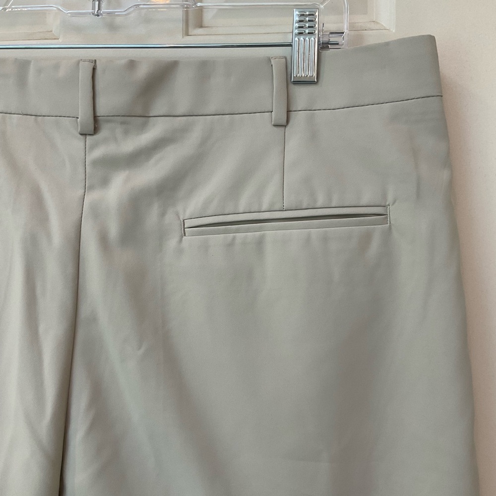 Champions Tour Men’s Shorts NWOT, Pleated Front, Zip, Loops, Side Lockets, Sz 36 - Picture 8 of 12